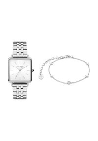 Silberne rechteckige Uhr mit einem Mesh-Armband, ausgestattet mit einem weißen Ziffernblatt und dünnen Stundenmarkierungen. Begleitet von einem zarten silbernen Armband mit Akzenten.