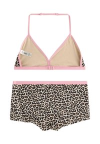 Bikini-setti, jossa on leopardikuosi, ruskea kupillinen yläosa, jossa on vaaleanpunaiset korostukset, sekä vastaavat poikashortsit, joissa on vaaleanpunainen elastinen vyötärö.