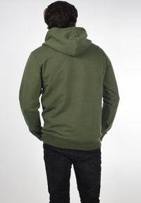 INDICODE JEANS IDBARNEYS - Hoodie - army
