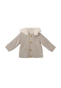 Chaqueta de punto beige claro con un patrón de diamante, capucha forrada de pelo sintético y cinco botones de madera en el frente. Mangas largas y tejido texturizado.