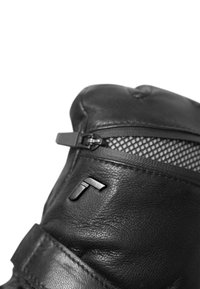 Reusch Gloves -  black