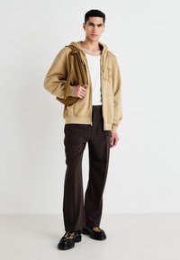 GAP LOGO - Camisola com fecho - mojave
