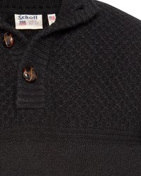 Czarny sweter z dzianiny z fakturowanym wzorem, z okrągłym kołnierzem i dwoma brązowymi guzikami z krzyżowym detalem. Etykieta jest widoczna wewnątrz.