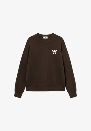 Brown knitted sweatshirt with ribbed neckline and cuffs, featuring a small white embroidered logo on the chest. Classic crewneck design.