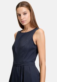 Vera Mont SOMMER TAILLIERT - Freizeitkleid - night sky