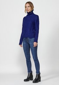 Koroshi - Sweter