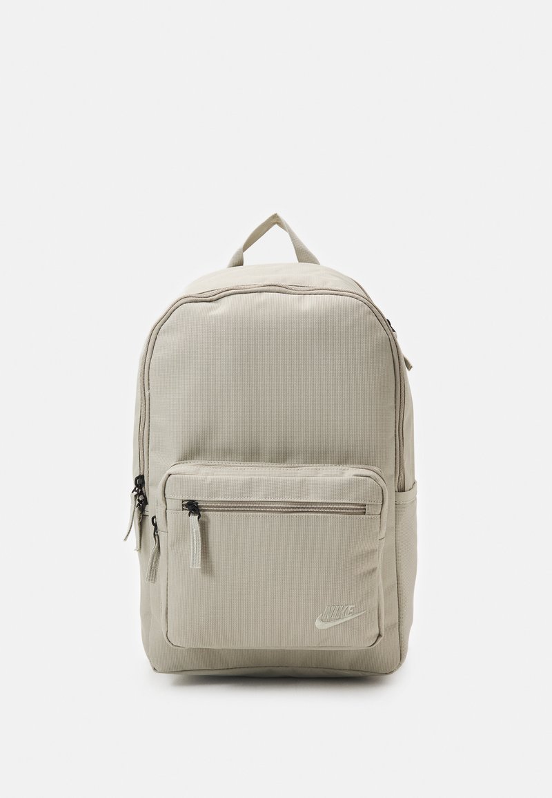 Nike Sportswear HERITAGE UNISEX - Mochila - stone