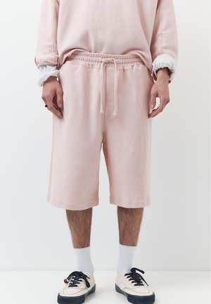 PULL&BEAR BERMUDA JOGGER - STWD JOGGER BERMUDA SHORTS - Træningsbukser - pink