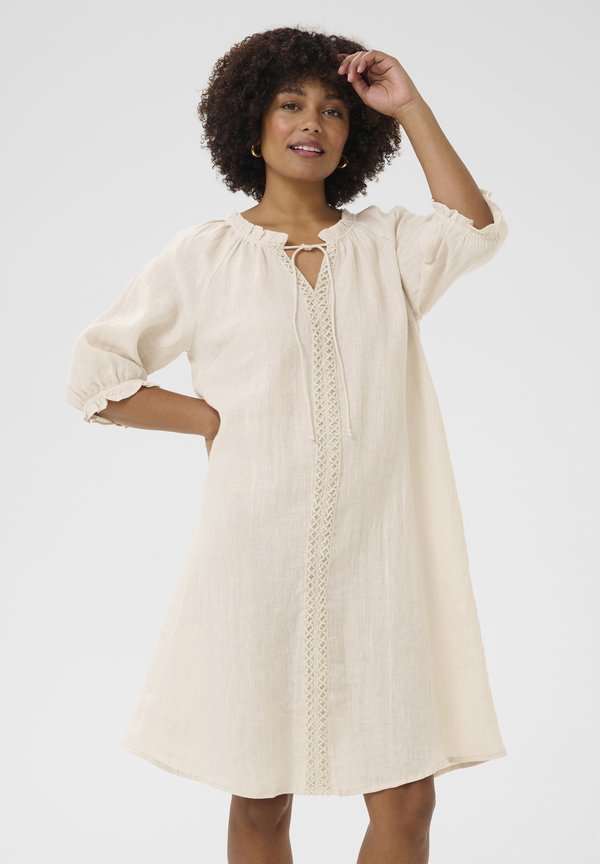 CRBELLIS - Freizeitkleid - crispy sand