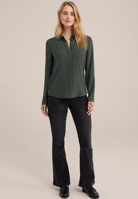 WE Fashion Užsagstoma palaidinė - green