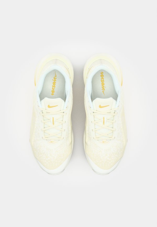 VERSAIR - Training shoe2