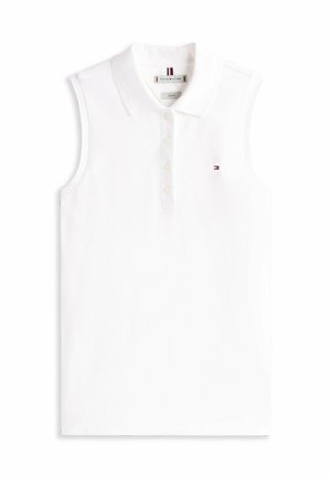 Polo shirt bianco senza maniche in cotone, con patta abbottonata, colletto e un piccolo logo sul petto. Texture morbida.