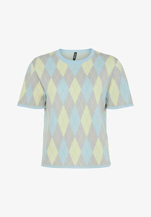 Sweter z krótkim rękawem w wzór argyle w jasnoniebieskim, szarym i pastelowym żółtym kolorze. Okrągły dekolt i prążkowane wykończenia, z miękkim, teksturowanym wykończeniem.