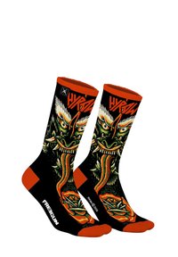 Chaussettes noires avec un design de dragon vert, des accents orange et un texte "HYDRO" en gras. Présente un contraste au niveau des orteils et du talon, ainsi que des détails artistiques.