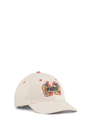 Beige Puma-Baseballkappe mit einem floral bestickten Logo in Rot, Gelb und Grün, orangefarbenen Ösen und einem orangefarbenen Knopf oben.