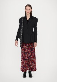 Rabanne Dolgo krilo - tapestry/navy/burgundy/red/cream