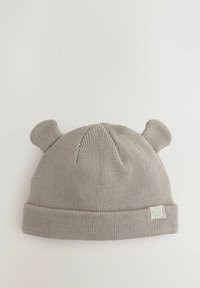 Graue Strickmütze mit kleinen Bärenohren an der Spitze, mit umgeschlagenem Bund und einem Etikett mit der Aufschrift "little one". Weicher Stoff und elastisches Material.