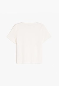 Weißes Baumwoll-T-Shirt mit rundem Halsausschnitt und kurzen Ärmeln, das ein einfaches, schlichtes Design ohne zusätzliche Muster oder Akzente aufweist.