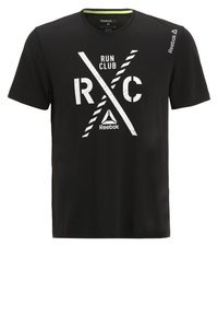 Musta lyhythihainen urheilu t-paita, jossa on valkoiset "RUN CLUB" ja "RXC" -tekstit sekä Reebok-logo. Tasainen kangas, pyöreä pääntie ja normaali istuvuus.