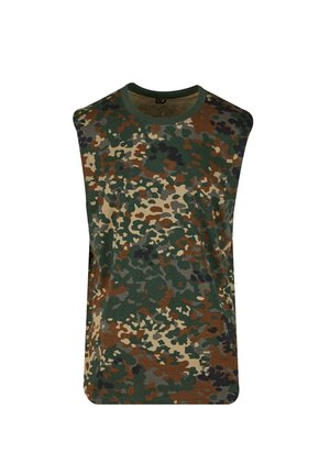 Sleeveless camouflage tank top made of soft fabric featuring a blend of green, brown, and beige patterns; round neckline, relaxed fit.