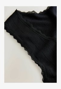 Pasirinkta, black