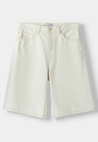 Valkoiset farkkushortsit korkealla vyötäröllä, yhdessä edessä olevalla napilla ja erottuvalla ompeleella. Sisältää kaksi etutaskua ja puhtaan helman.