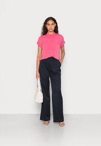 Samsøe Samsøe MAJAN SHIRT - Blusa com botões - honeysuckle