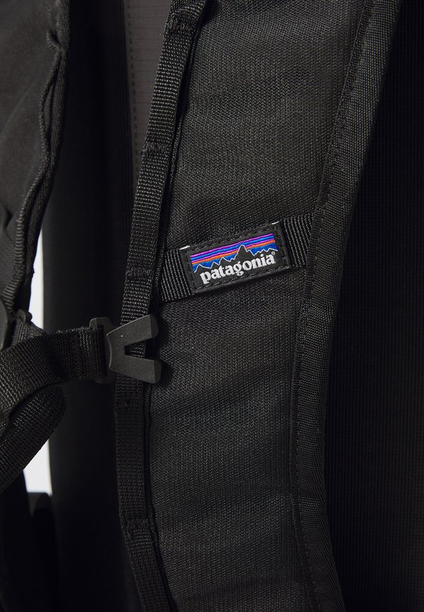 TERRAVIA PACK 28L UNISEX - Backpack4