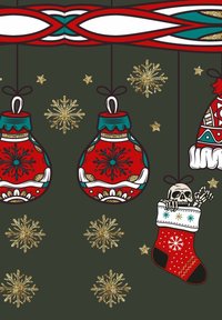 Ornements de Noël rouges et teal avec des motifs de flocons de neige, des flocons de neige en paillettes dorées, et un squelette dans un bas sur un fond vert foncé.