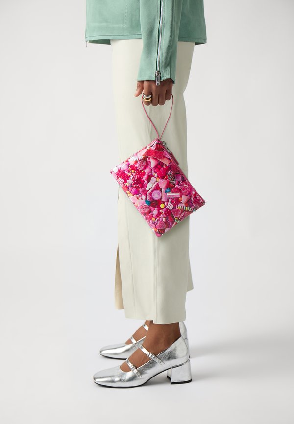 PLAY POUCH  - Clutch