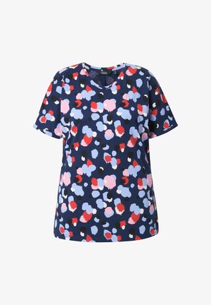 Marineblaues T-Shirt mit kurzen Ärmeln und rundem Ausschnitt, verziert mit abstrakten großen Punkten in Rot, Pink, Hellblau, Schwarz und Weiß.