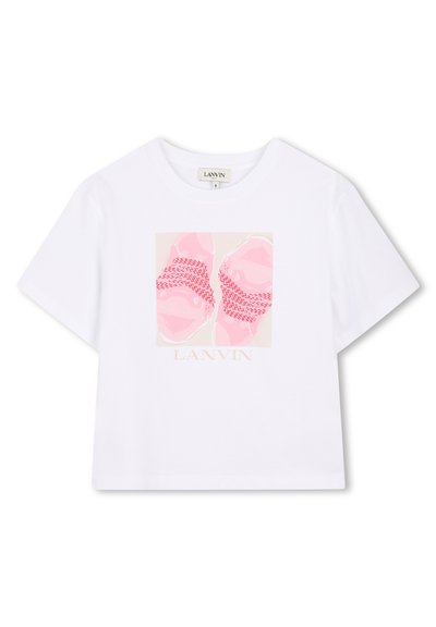 Hvid kortærmet Lanvin T-shirt med et firkantet motiv af pink sandaler med røde remme på forsiden.