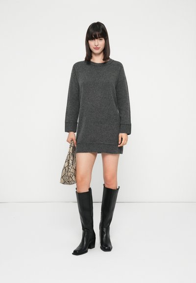 Sweater Dress Outfits In The Style Jumper Dress Vero Moda VMBRILLIANT  ROLLNECK DRESS Jumper Dress Light Grey Melange/mottled Light Grey