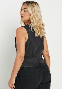 Yours Clothing WASHED - Väst - black