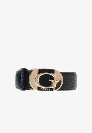 Cinturón de cuero negro texturizado con una gran hebilla ovalada dorada que presenta la letra "G" y el grabado "GUESS".