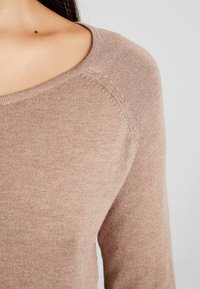 ONLY Strickpullover - mottled brown