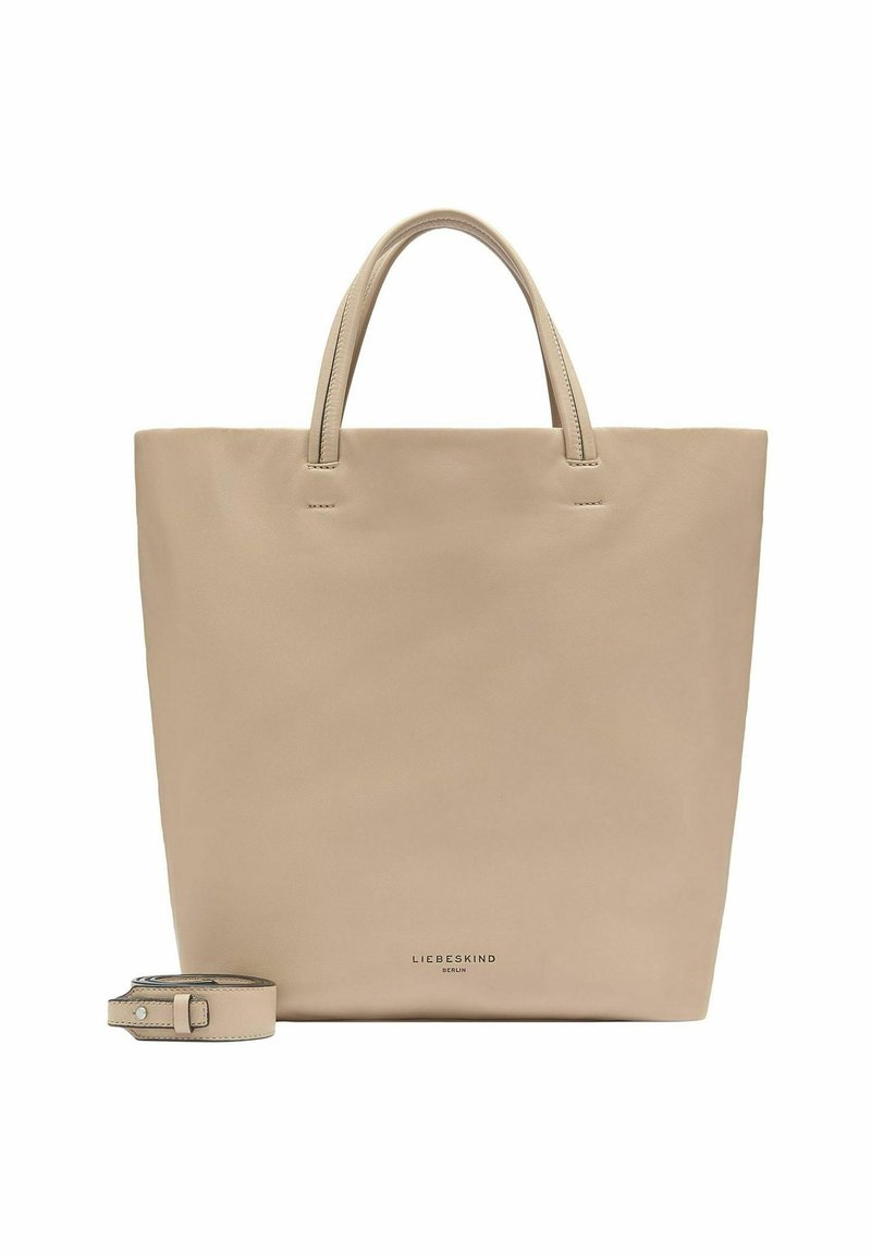 Bolso tote de cuero beige con dos asas cortas, correa larga desmontable y el logo "LIEBESKIND BERLIN" en la parte frontal.