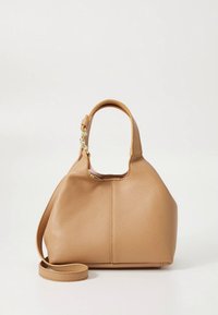 Sac à main en cuir marron clair avec une surface texturée, forme arrondie, poignée courte et bandoulière amovible. Présente des accents métalliques dorés.