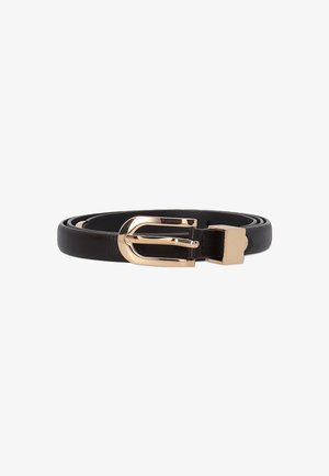 Ceinture en cuir noir avec une boucle en métal doré, présentant une texture lisse et un design classique ajustable.