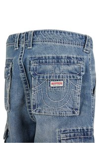 True Religion BIG VINNY - Džinsiniai šortai - medium washed blue
