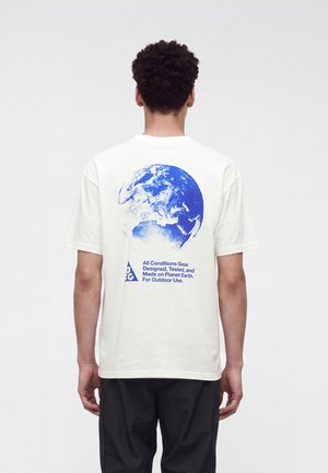 Nike ACG, TEE - Блуза с дълги ръкави - summit white/hyper royal