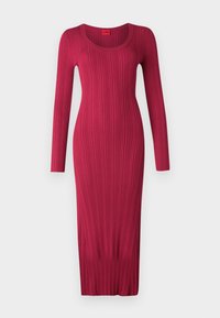 Robe ajustée à manches longues en tissu maille côtelée magenta vif, dotée d'un col rond et d'une longueur mi-mollet. Texture lisse.