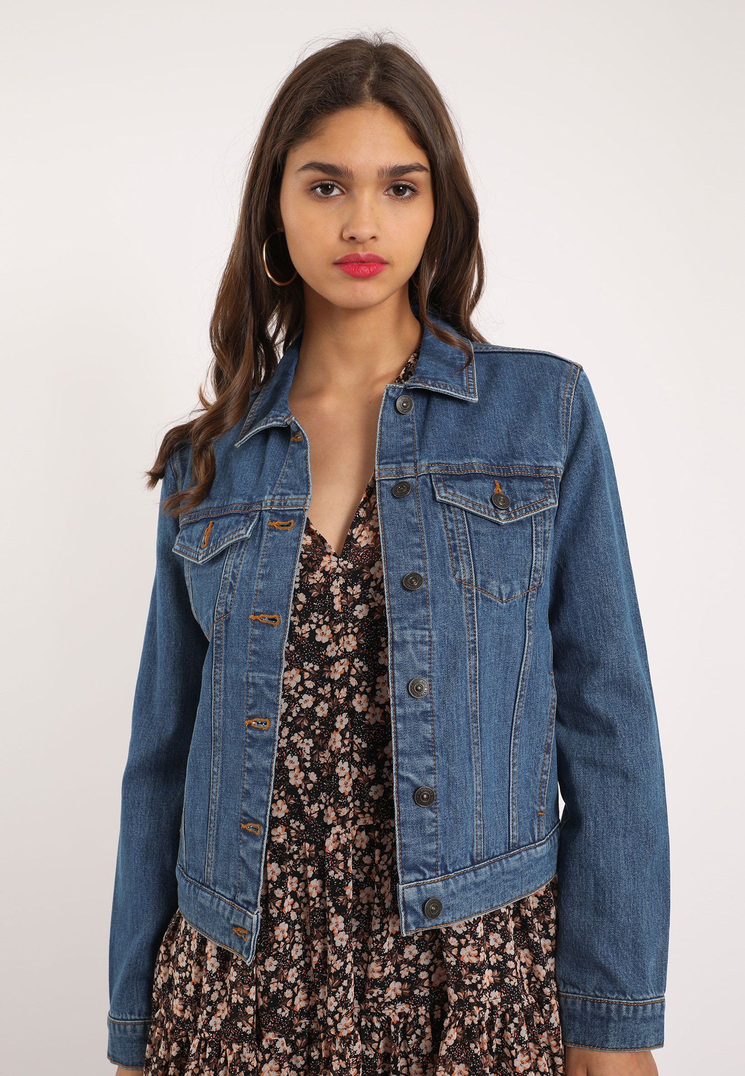 Pimkie PIMKIE DUNKLE - Giacca di jeans - blau/blu - Zalando.it