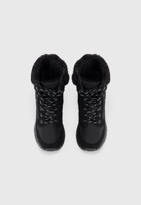 Black winter boots with fur lining and black-and-white laces, shown from top view on a plain white background.