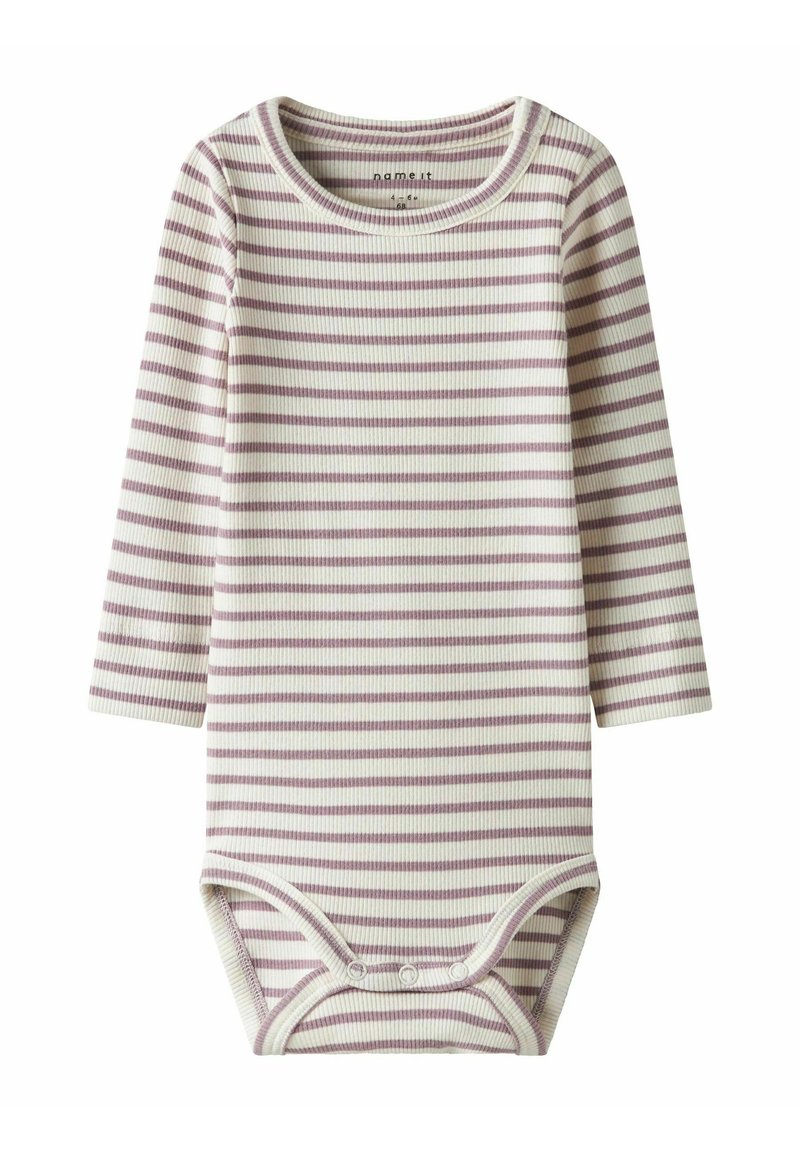 Bodysuit z dolgimi rokavi v kremni barvi z svetlo vijoličastimi vodoravnimi črtami. Rebrasta tekstura, okrogli izrez in pritisni gumbki na dnu.