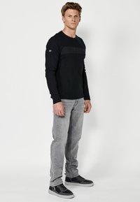 Koroshi Top dugih rukava - black