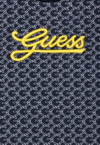 Haut Manches Longues Guess Garçon, 9-10 Ans, Bleu Marine, Logo (occasion Très Bon état)