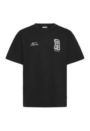 Čierne bavlnené tričko s krátkymi rukávmi, s bielym vyšitým textom: "Eso diamantov" a stylizovaným logom "R" na hrudi.