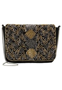 Perlebesat håndtaske med sort stofbund dekoreret med geometriske mønstre i guld- og sølvperler, med en sølvkæde som strop.