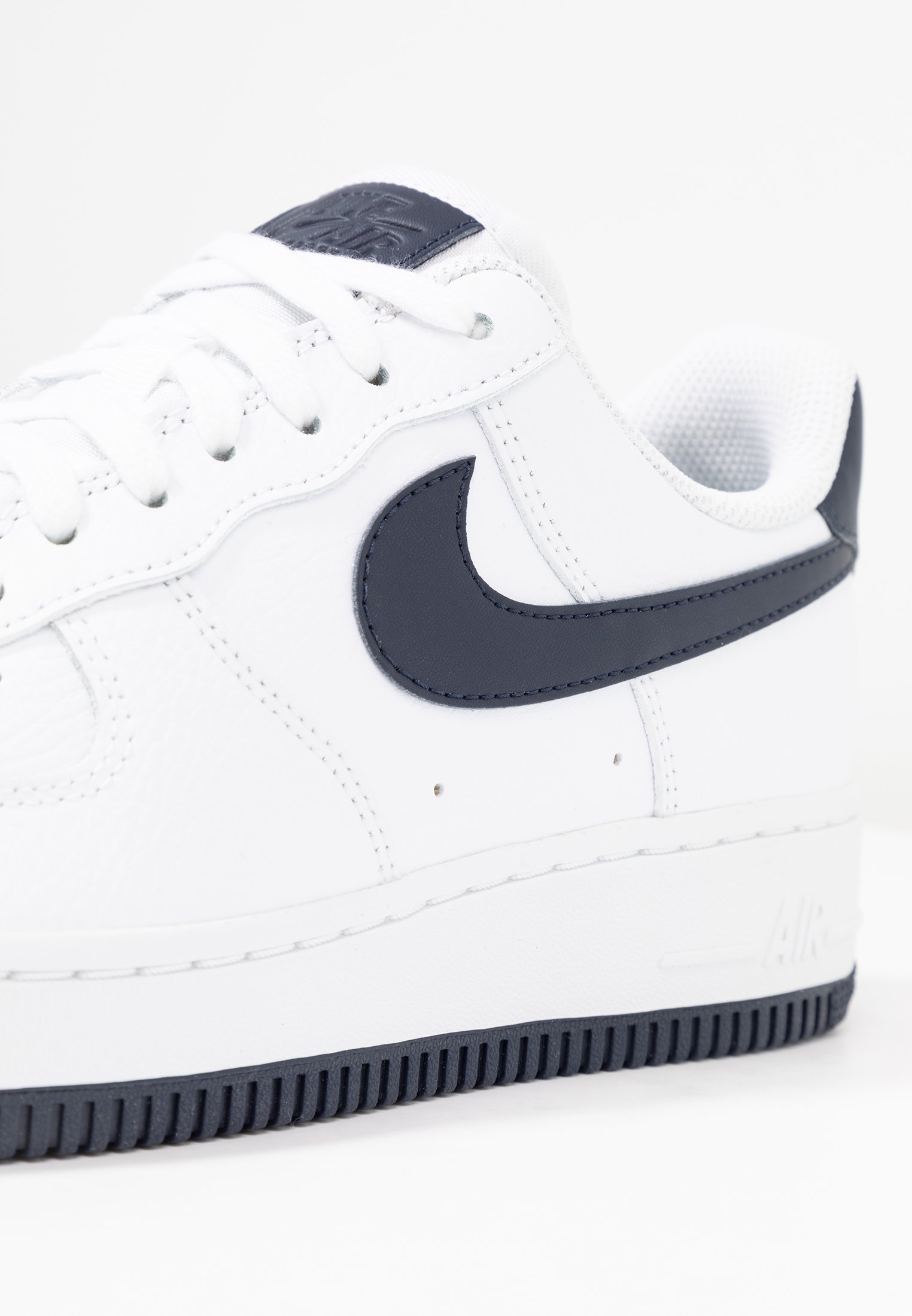 air force 1 07 trainers white obsidian white ocean cube